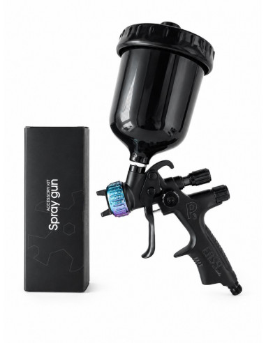 Profesjonalny pistolet lakierniczy EasyTools P3 LVLP z teflonową powłoką i zamontowaną dyszą.